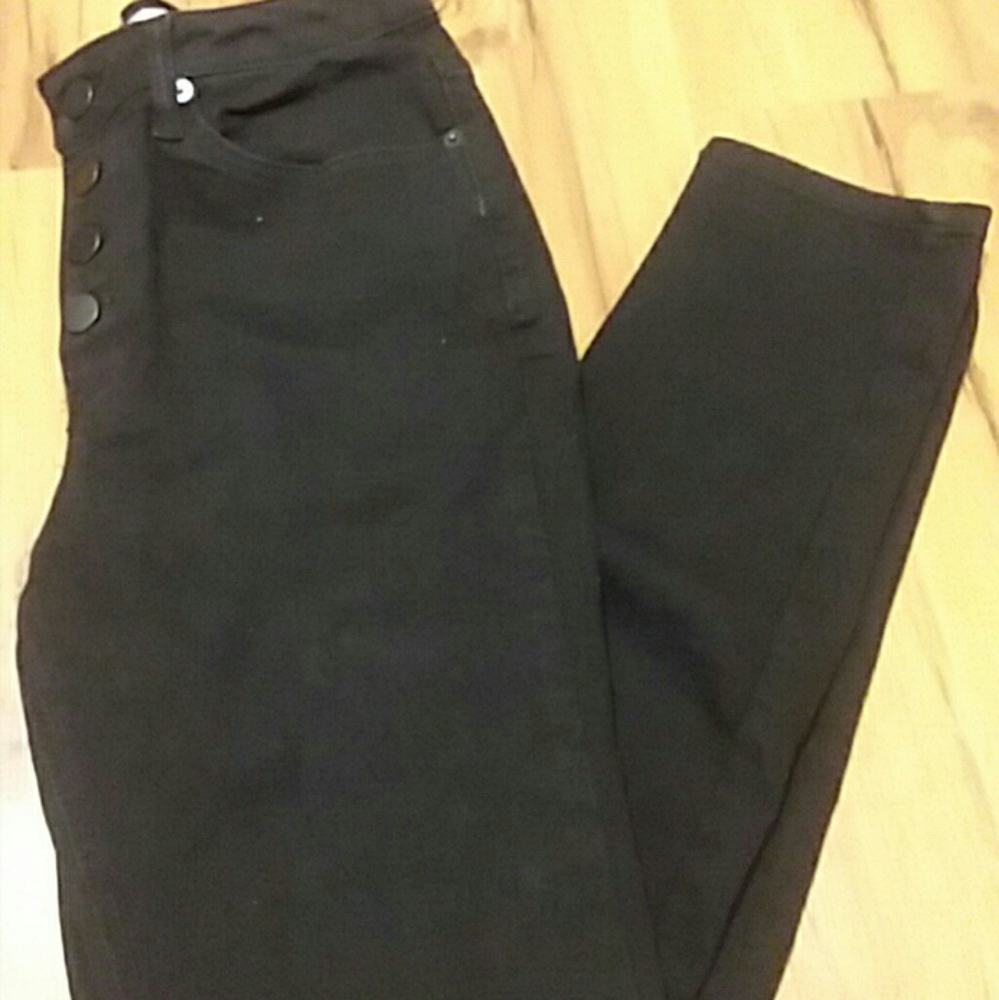 Black skinny jeans